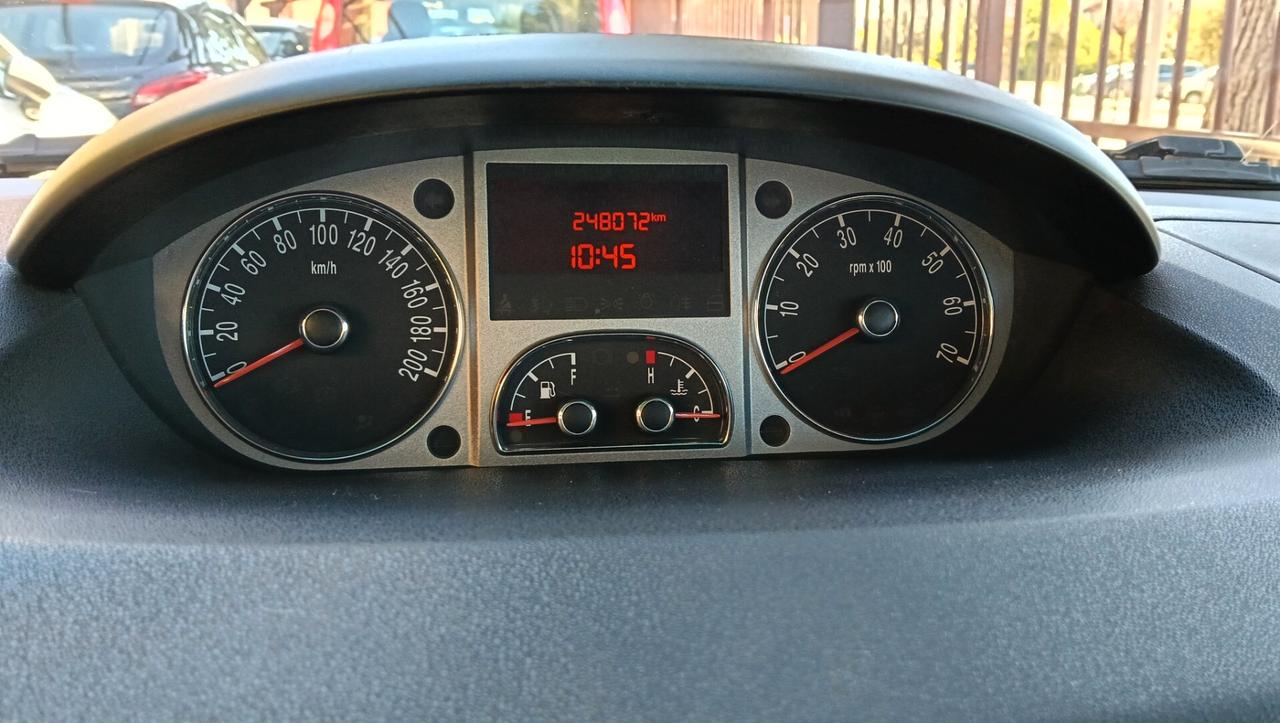 LANCIA MUSA 1.4 B/GPL C. MADRE -2012