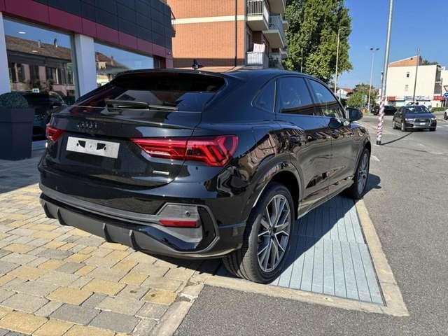 Audi Q3 SPB 40 TDI quattro S tronic Identity Black MATRIX