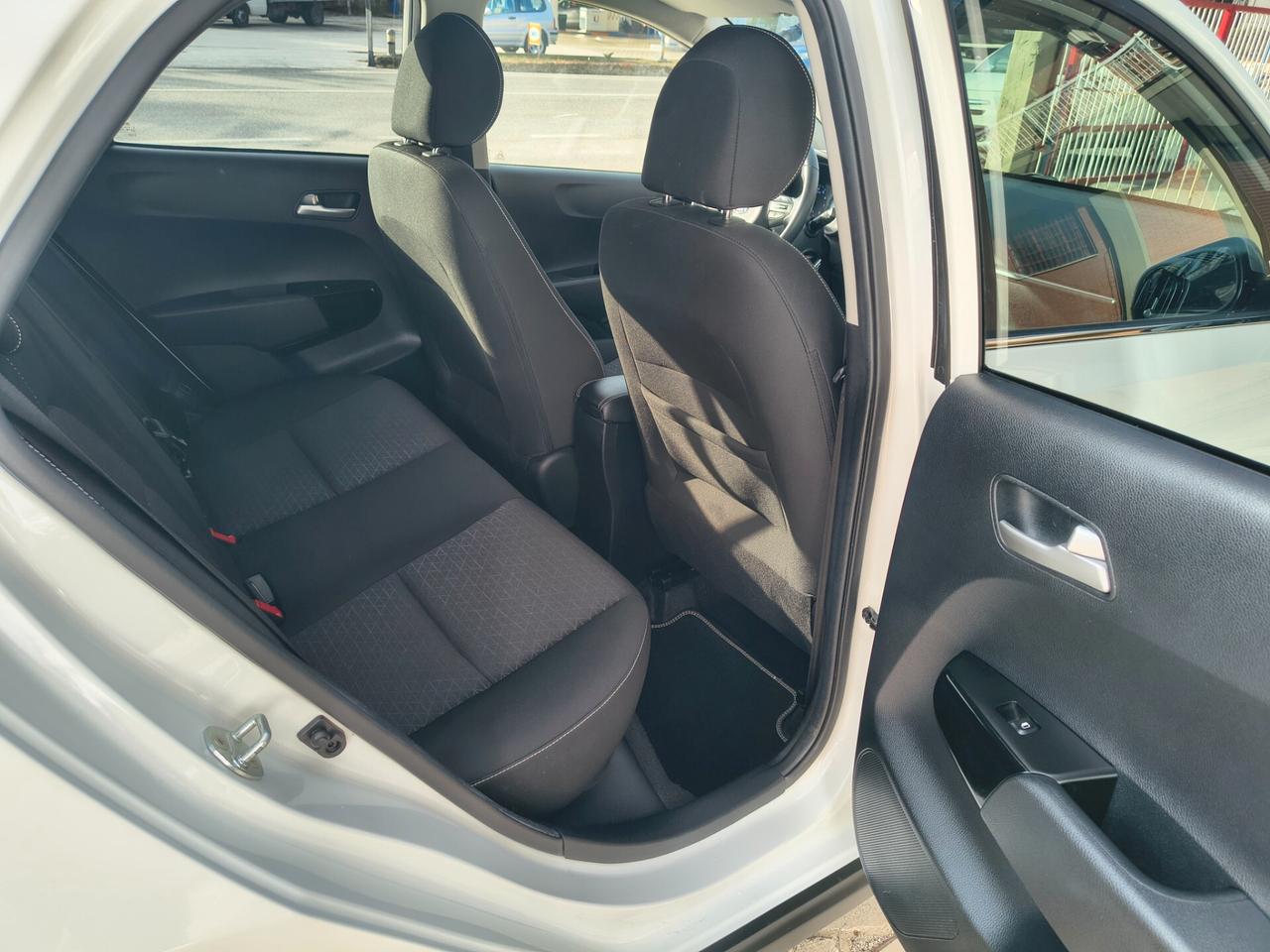 KIA PICANTO 1.0 67 CV X LINE OK NEOPATENT.