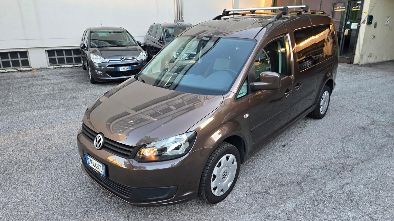 Volkswagen Caddy 7Posti Highline Maxi Neopatentati