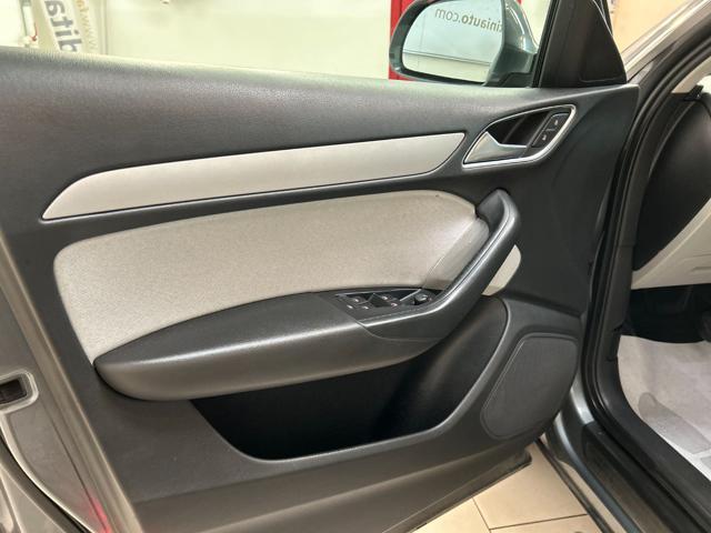 AUDI Q3 2.0 TDI quattro S tronic Advanced