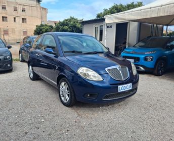 Lancia Ypsilon 1.3 MJT 90 CV Oro