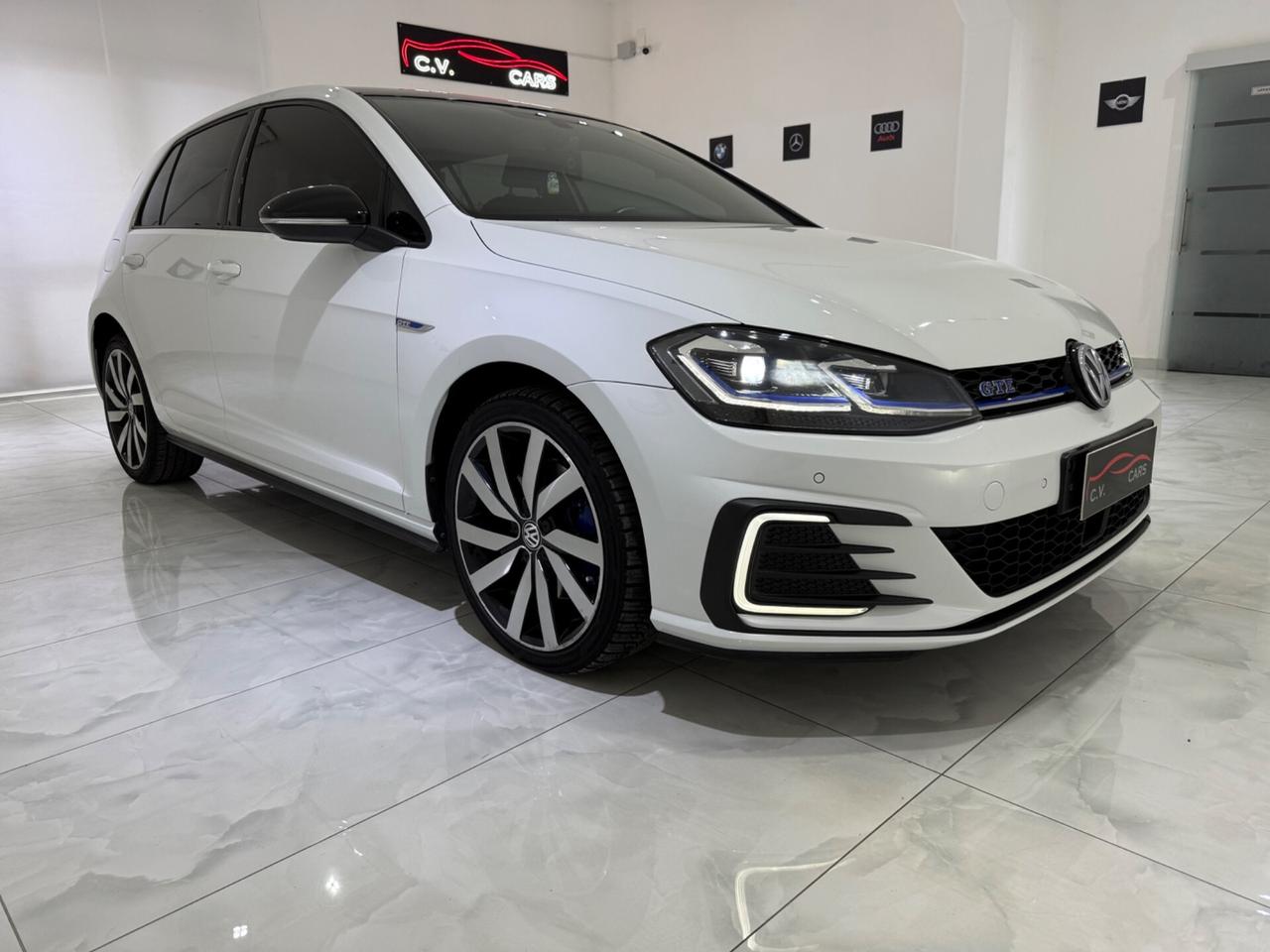 VOLKSWAGEN GOLF GTE UNICO PROPRIETARIO
