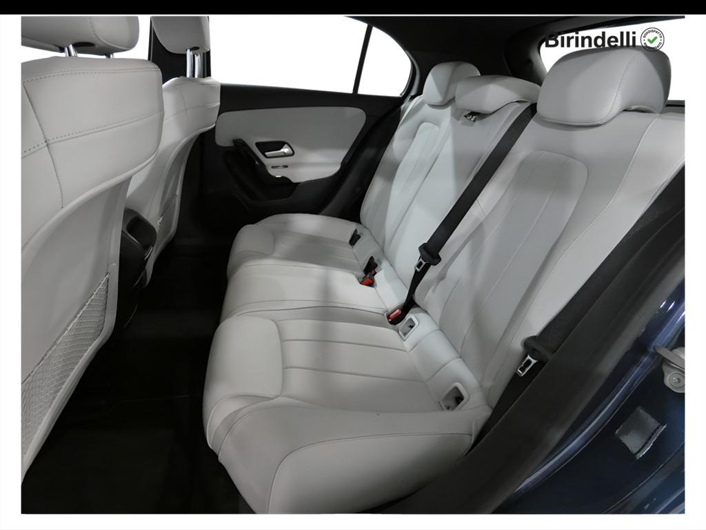 Mercedes-Benz Classe A (W177) - A 180 d Automatic Business