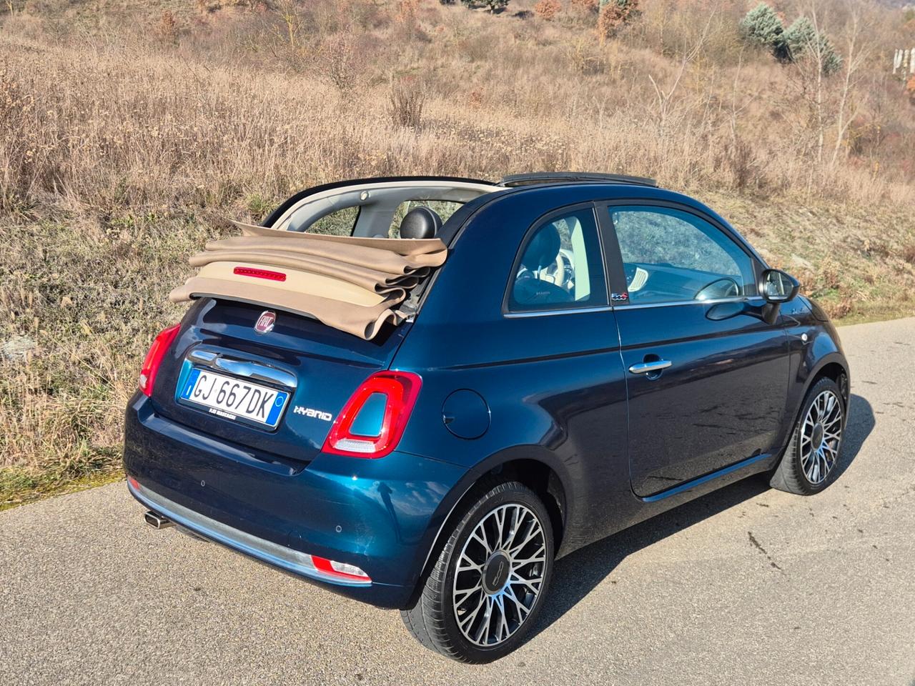 Fiat 500 C 1.0 Hybrid Dolcevita