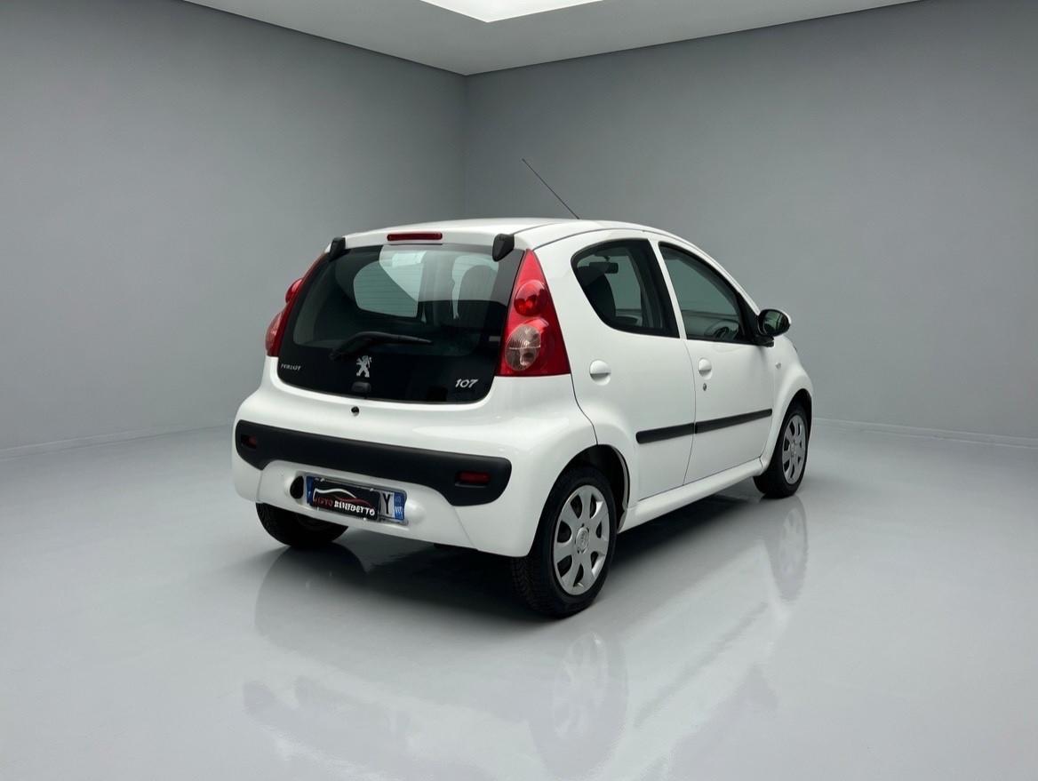 Peugeot 107 1.0 68CV 5p. Plaisir 2Tronic 2010