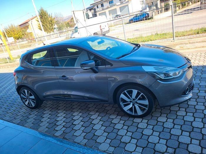 Renault Clio dCi 8V 90CV 5 porte Serie Speciale COSTUME NATIONAL