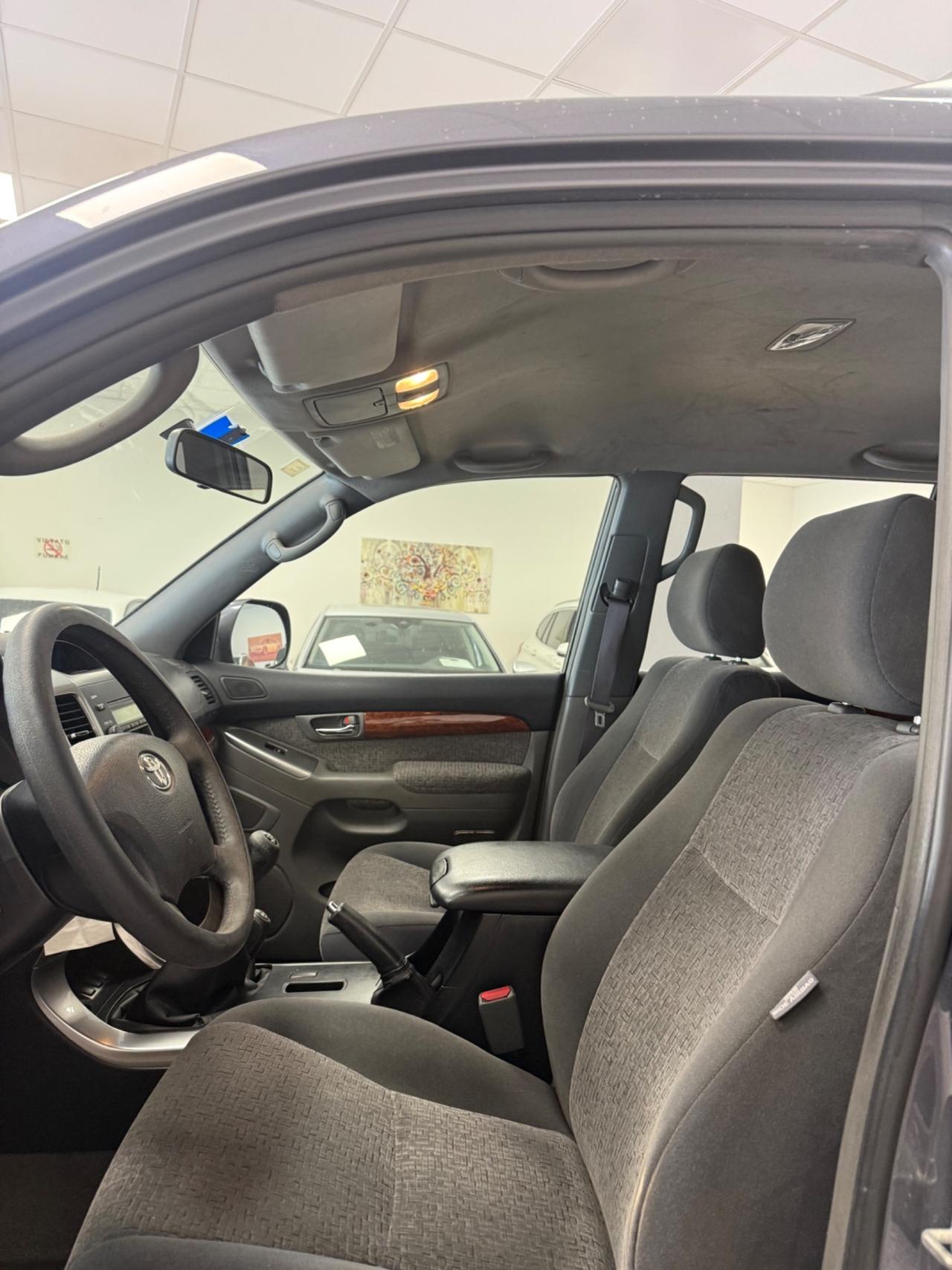 Toyota Land Cruiser 3.0 D-4D 16V cat 5 porte Sol