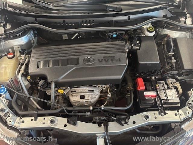 TOYOTA Auris 1.3 Active