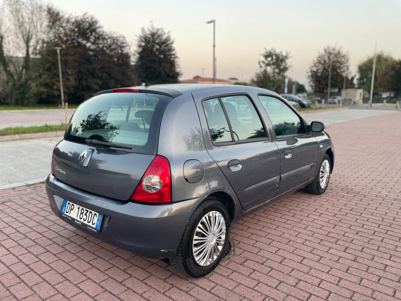 Renault Clio Storia 1.2 5 porte GPL Confort