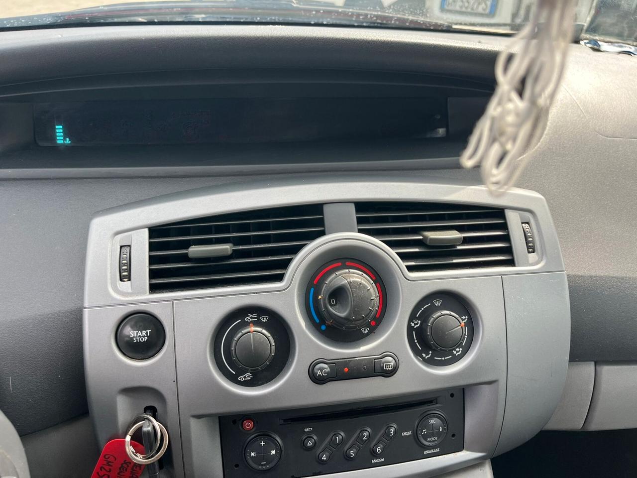 Renault Scénic 1.6 16V GPL