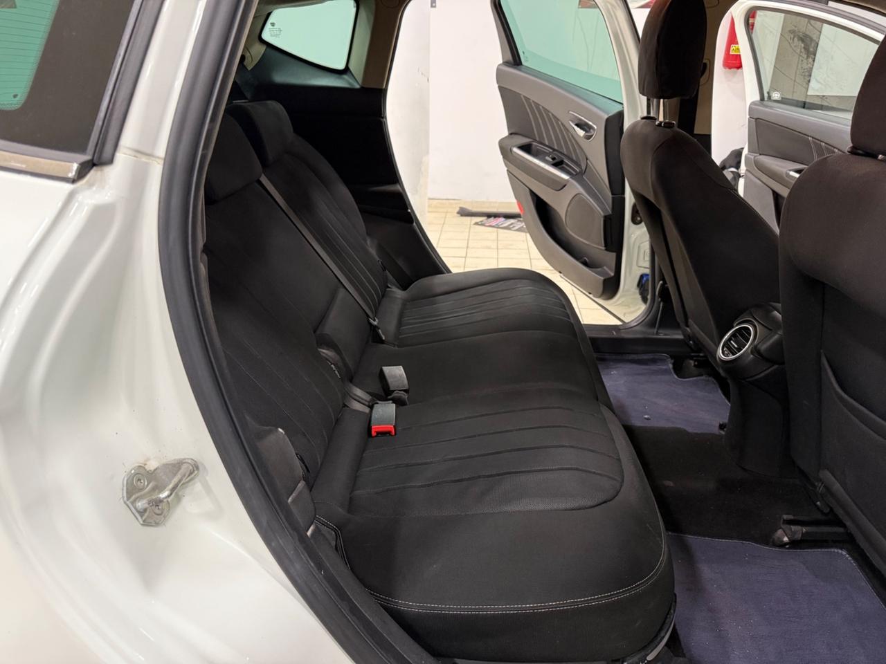 Lancia Delta 1.6 mjt platino