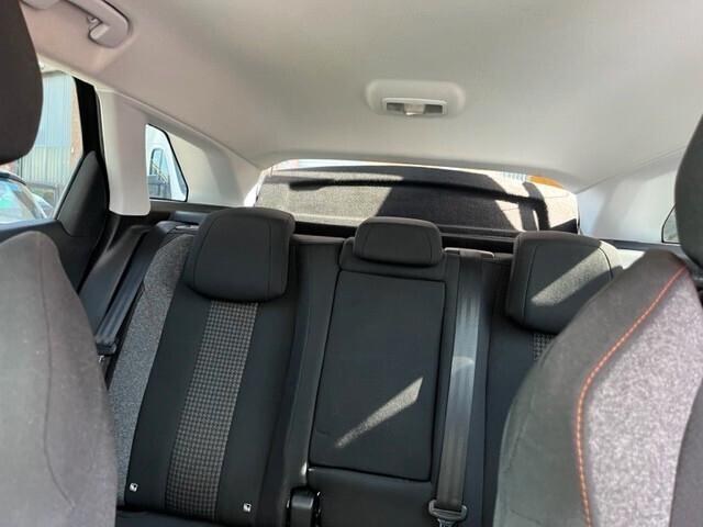Peugeot 3008 BlueHDi 130 S&S Business