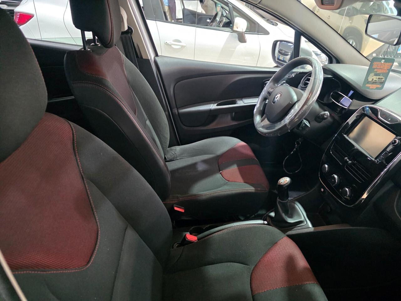 Renault Clio 1.2 NAVI 75CV Full Optional