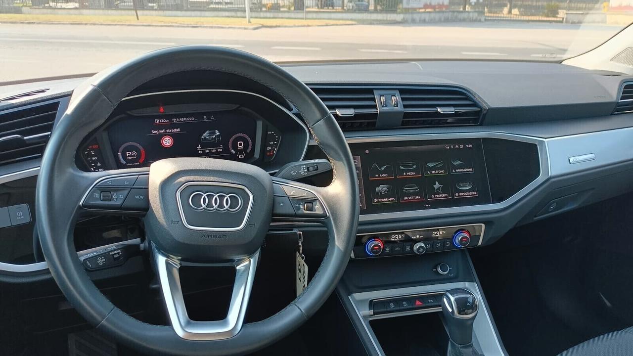 Audi Q3 35 TDI 150CV S tronic Business 2022