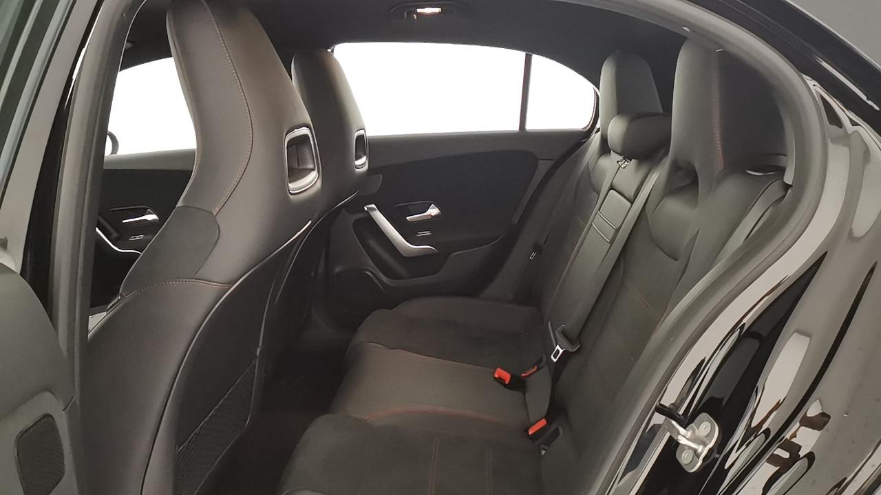 Mercedes-Benz Classe A - W177 2023 - A 200 d AMG Line Premium auto