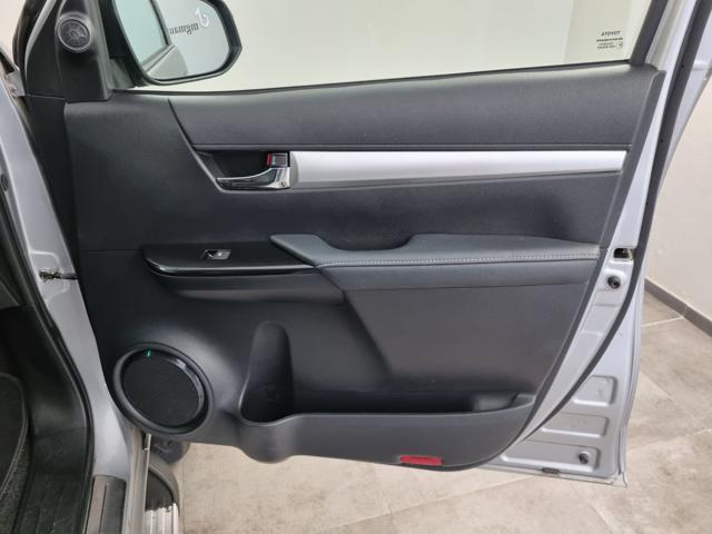 TOYOTA Hilux 2.8 D A/T 4WD 4 porte Double Cab