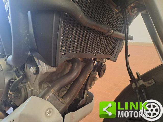 APRILIA Tuareg 660 .