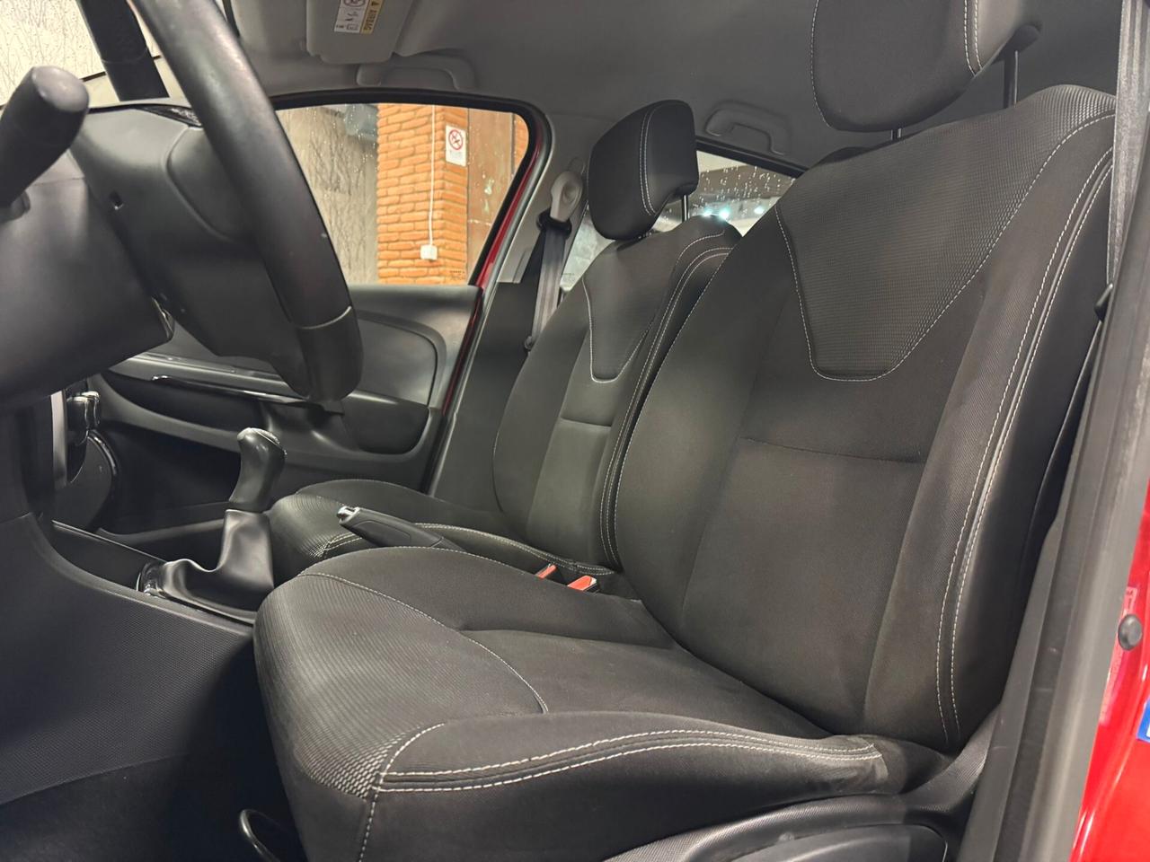 Renault Clio 1.2 75 CV 5 porte Duel