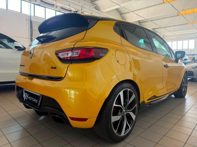 RENAULT Clio TCe 220CV R.S. Trophy //AKRAPOVIC//PELLE//