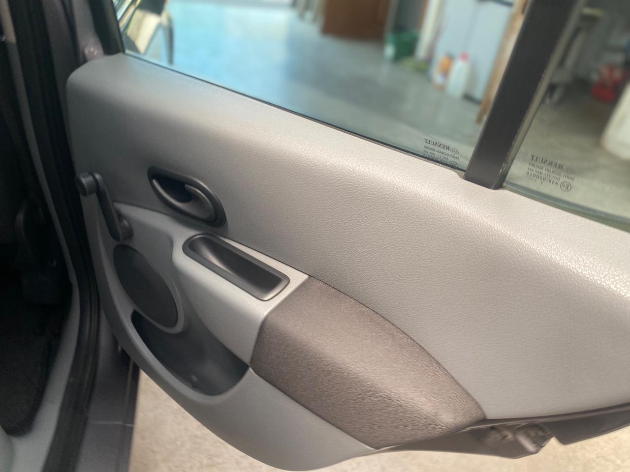 Renault Modus Grand Modus 1.2 benzina automatica grandinata