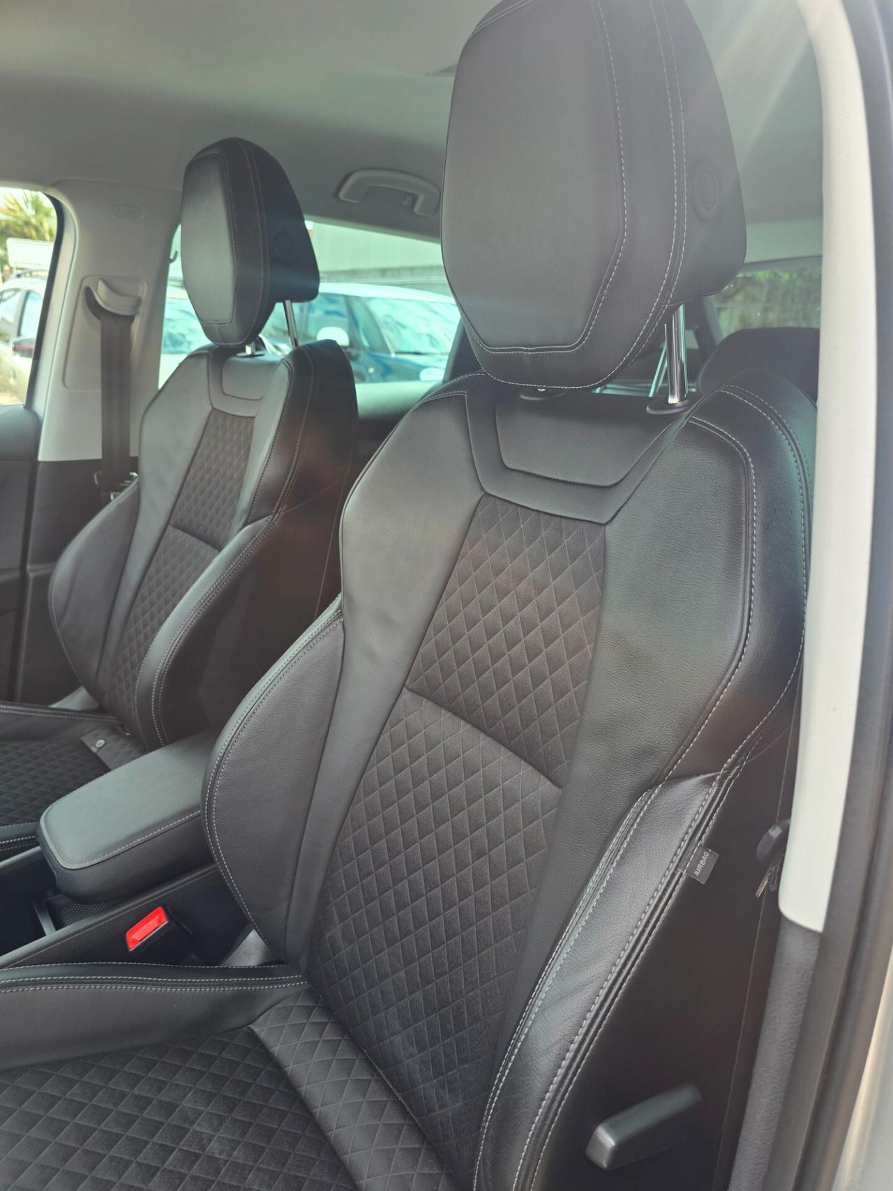 Skoda Karoq 1.6 TDI SCR DSG SportLine