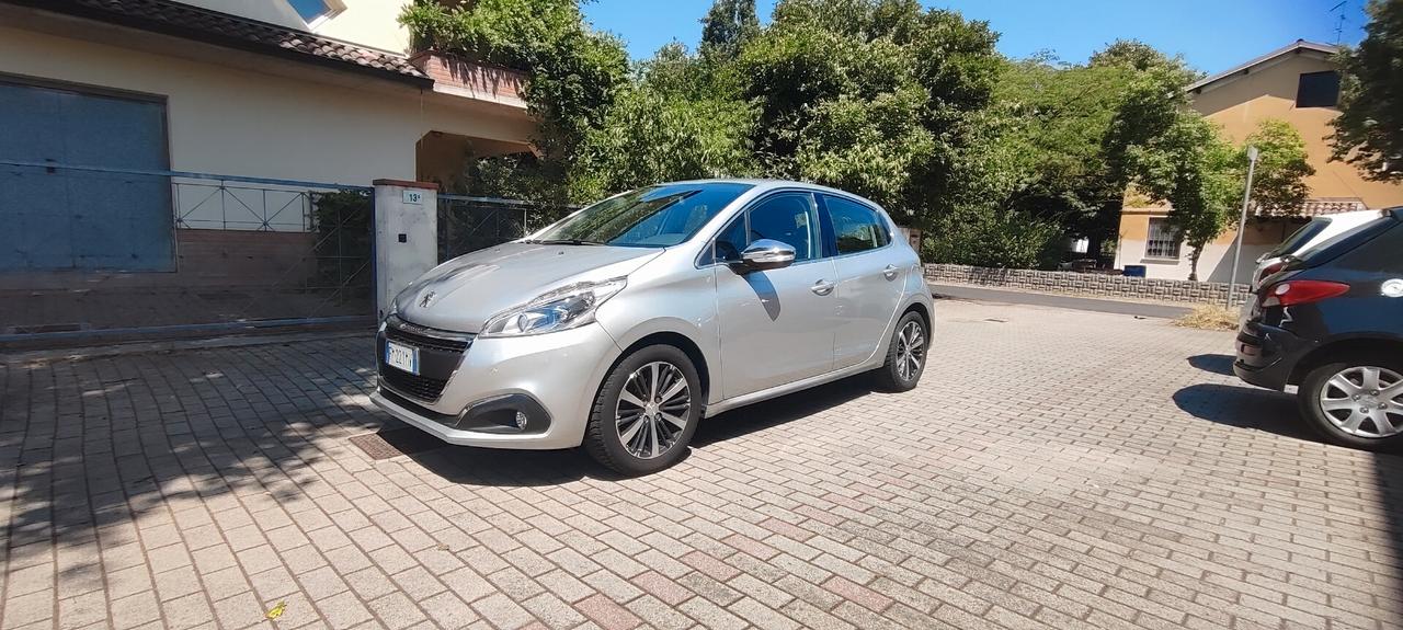 Peugeot 208 PureTech 82 5 porte Allure - KIT DISTRIBUZIONE NUOVO