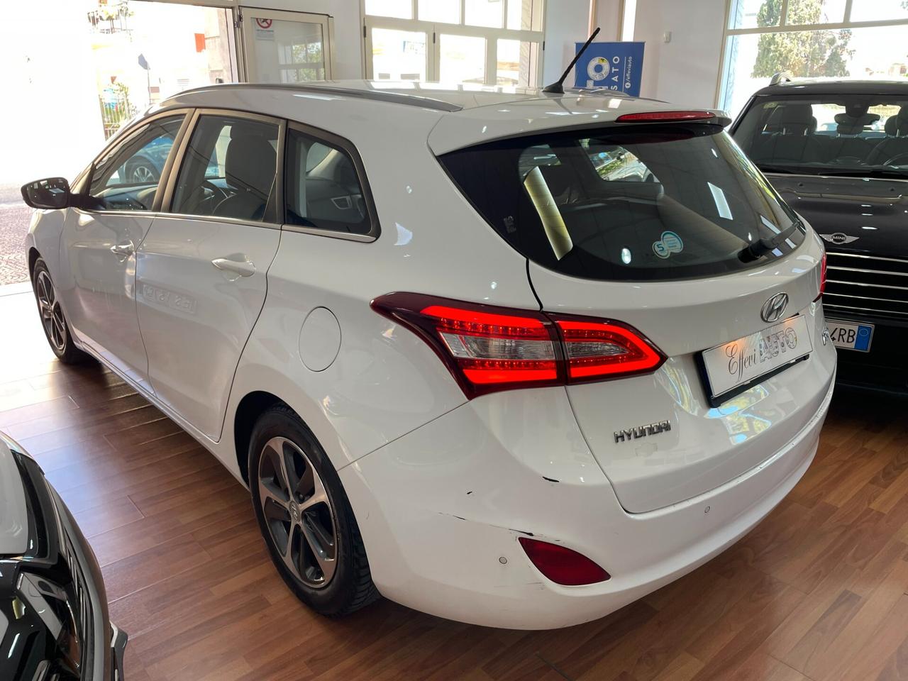 HYUNDAI i30 WAGON 1.6 CRDi COMFORT