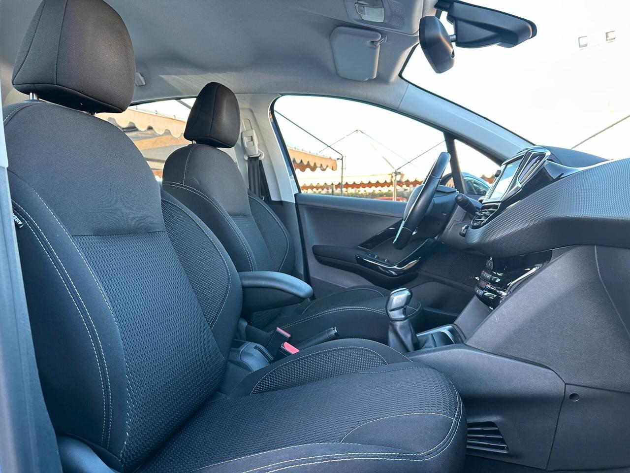 PEUGEOT 208 1.6 BlueHDi 75 5 porte Allure