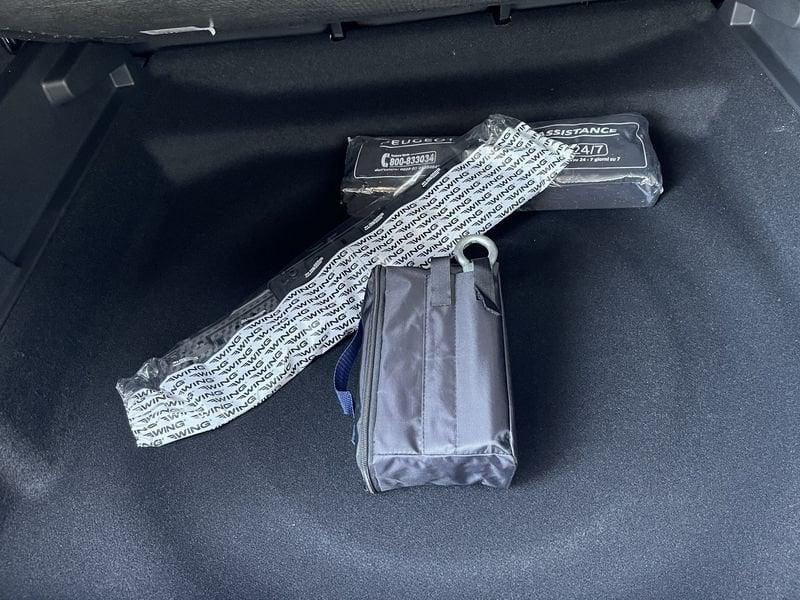 Peugeot 3008 1.2 hybrid GT 145cv e-dcs6 - NUOVO