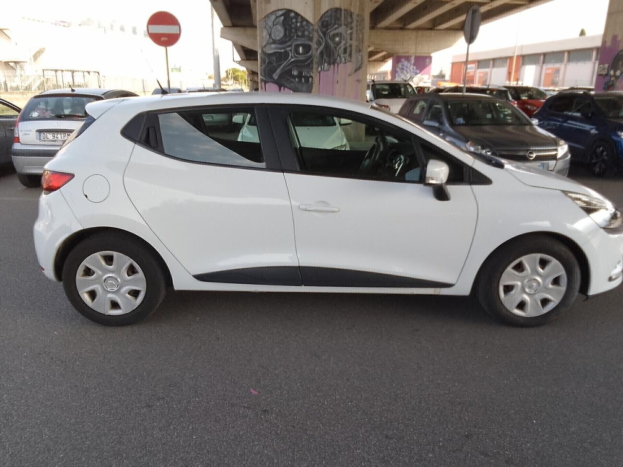 Renault Clio dCi 8V 75 CV Start&Stop 5 porte Energy Intens