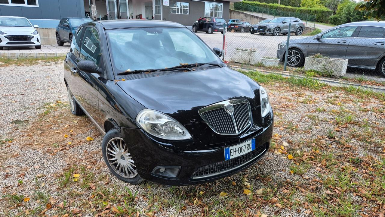 Lancia Ypsilon 1.3 Multijet