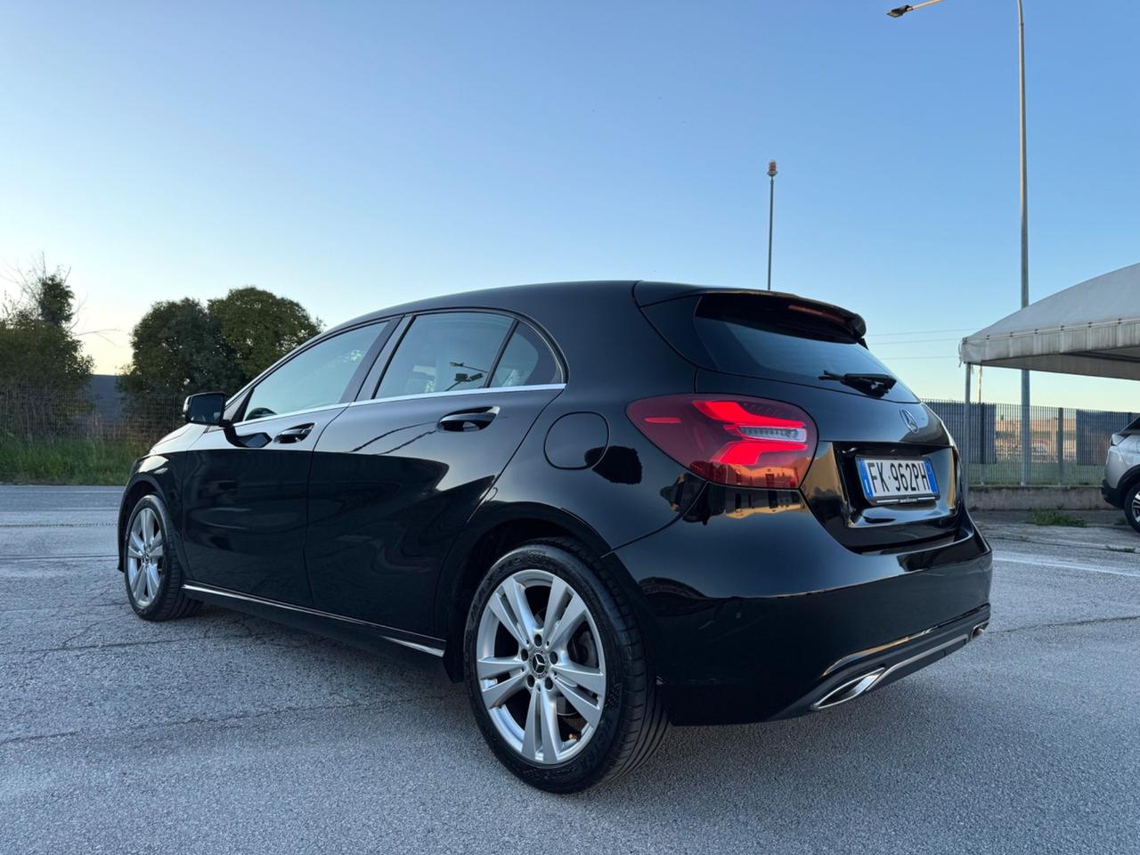 MERCEDES Classe A180 d Sport - Led Navi 17