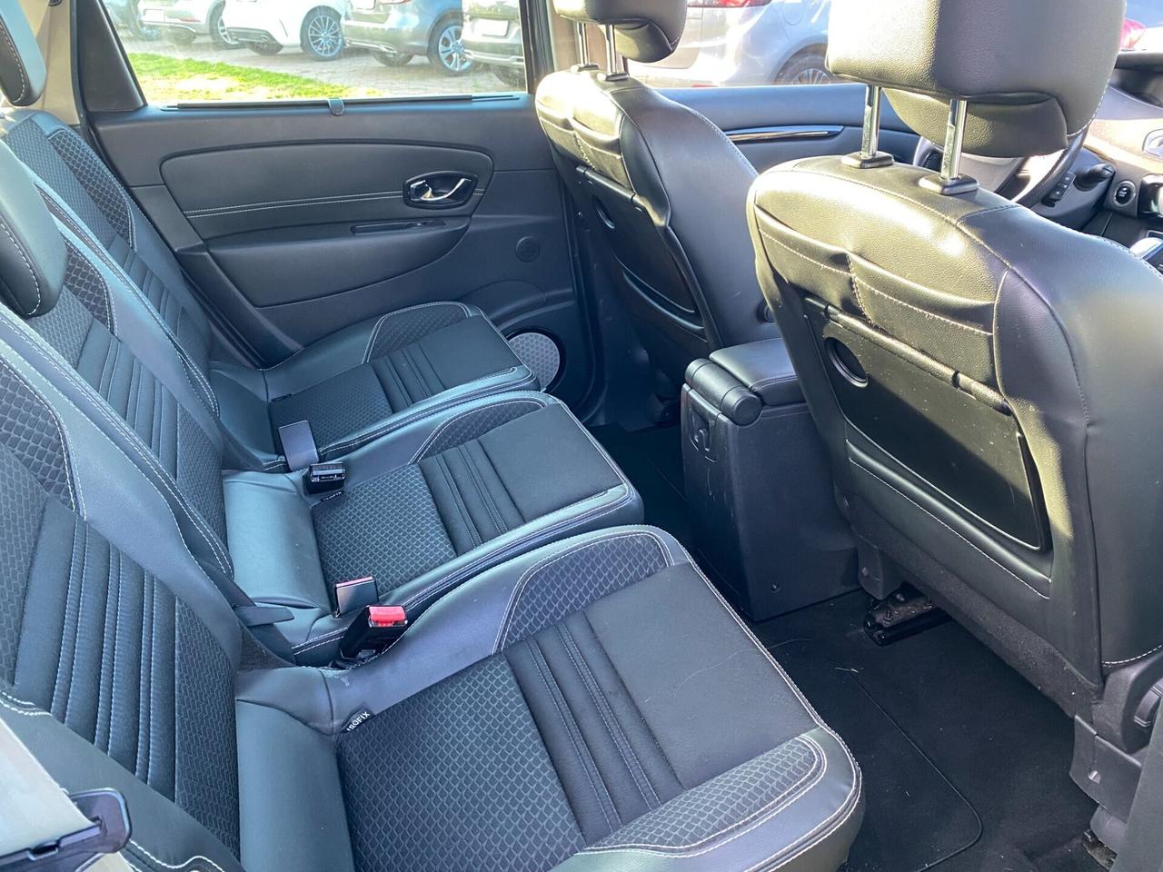 RENAULT - Grand Scénic - dCi 8V 110 CV EDC