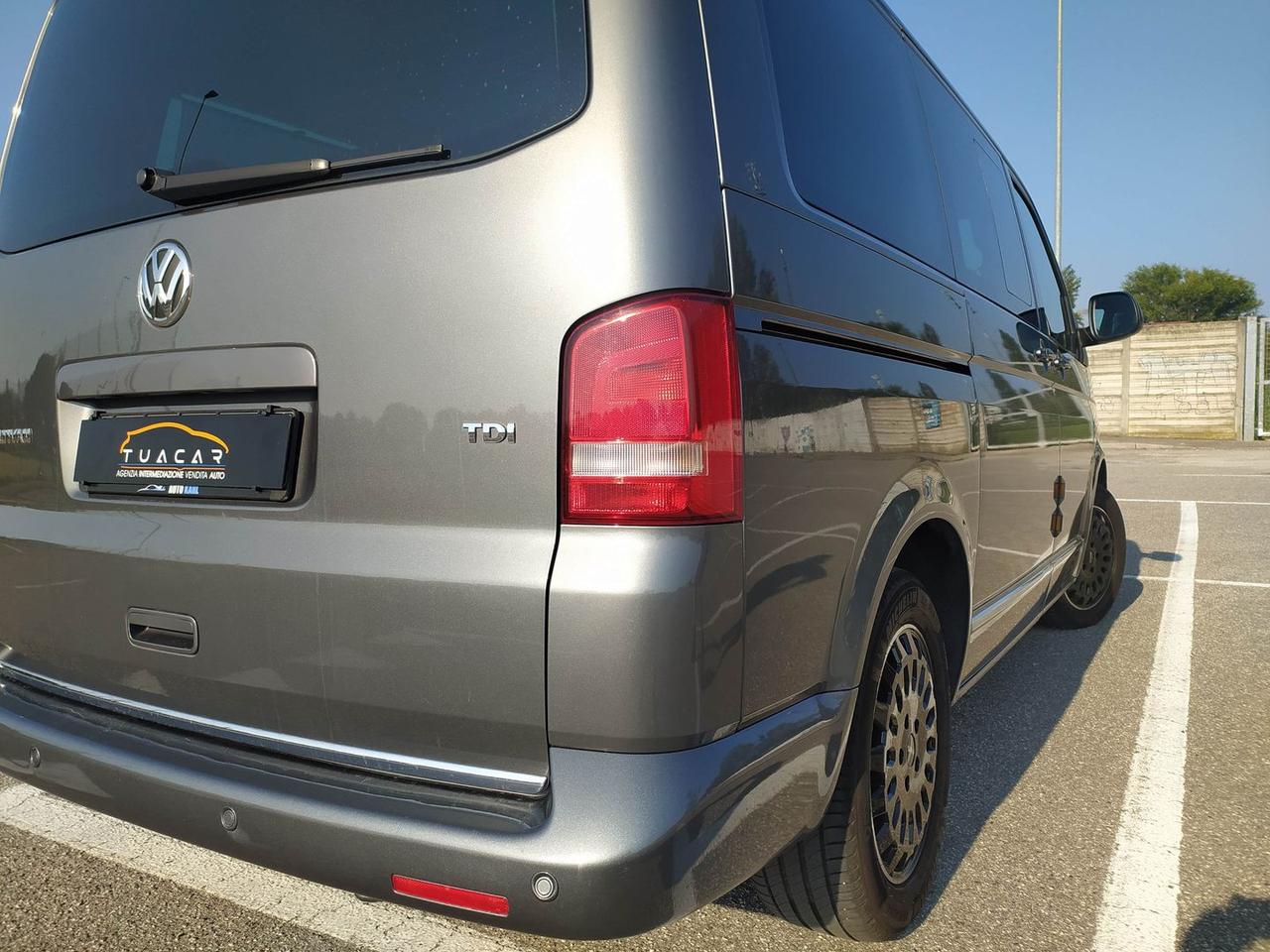 Volkswagen Multivan T5 Highline 2.0 BiTDI #11905