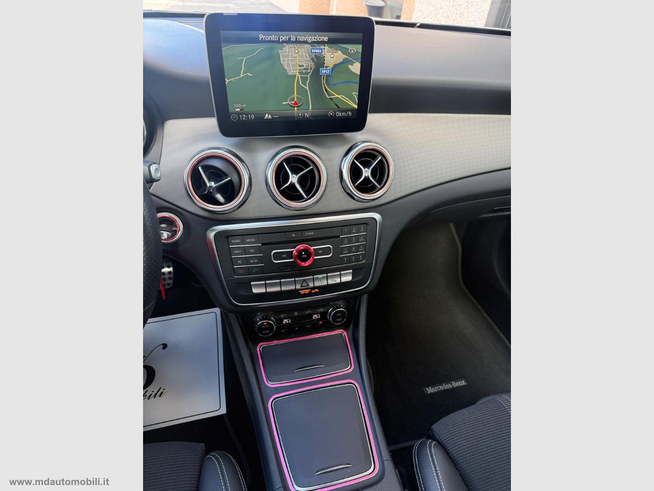 MERCEDES-BENZ GLA 200 d Automatic Sport SOLO KM.115000