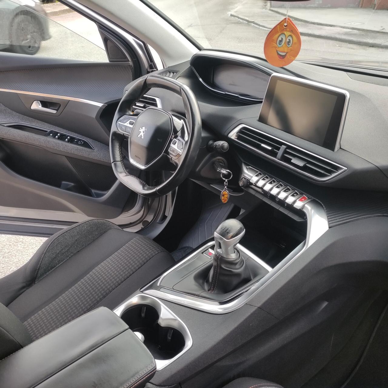 Peugeot 3008 BlueHDi 120 S&S Business