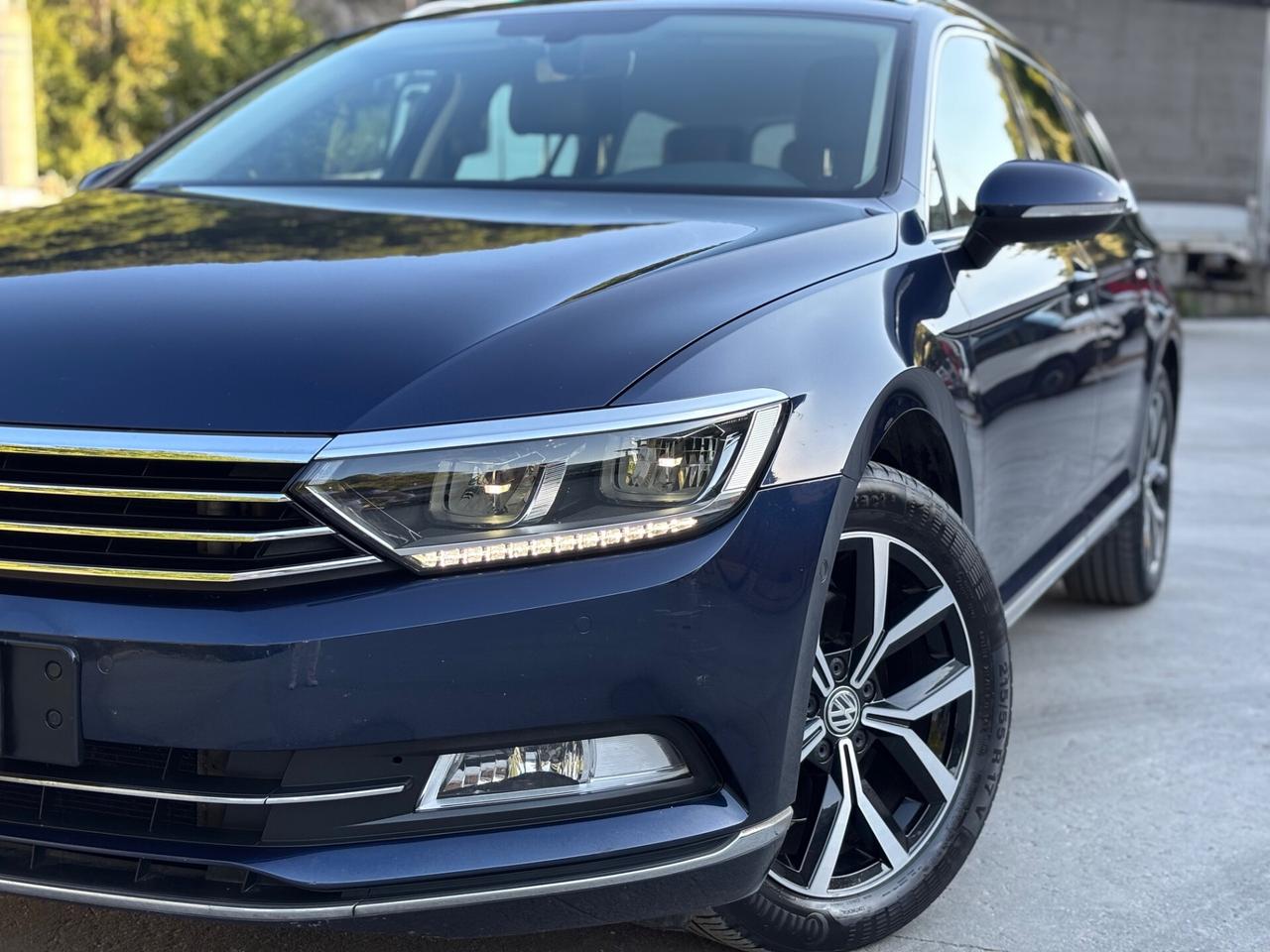 VW PASSAT VARIANT 2.0TDI 150cv HIGHLINE PERFETTA