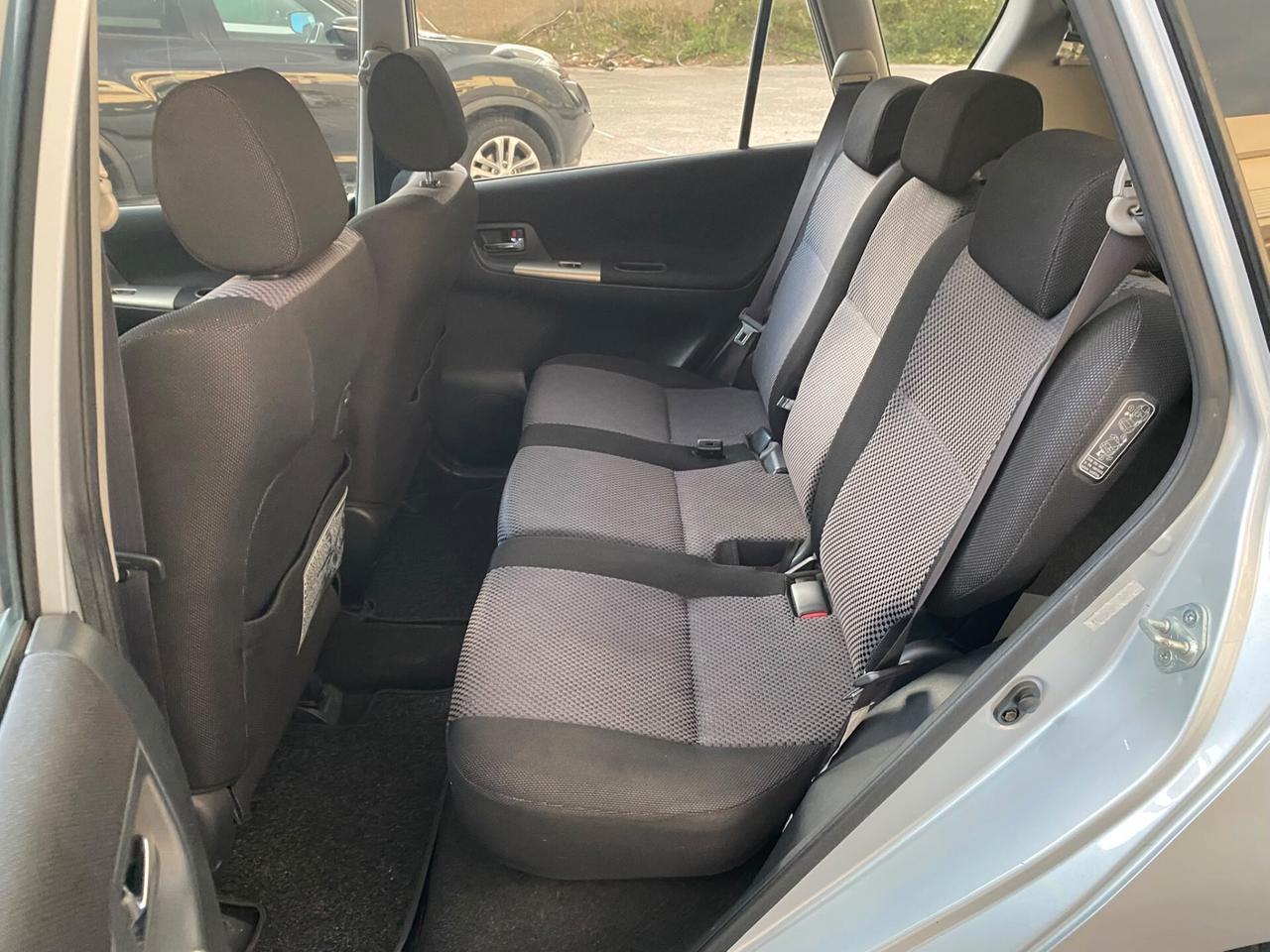 Toyota Corolla Verso 1.6 benz 110cv full 2004