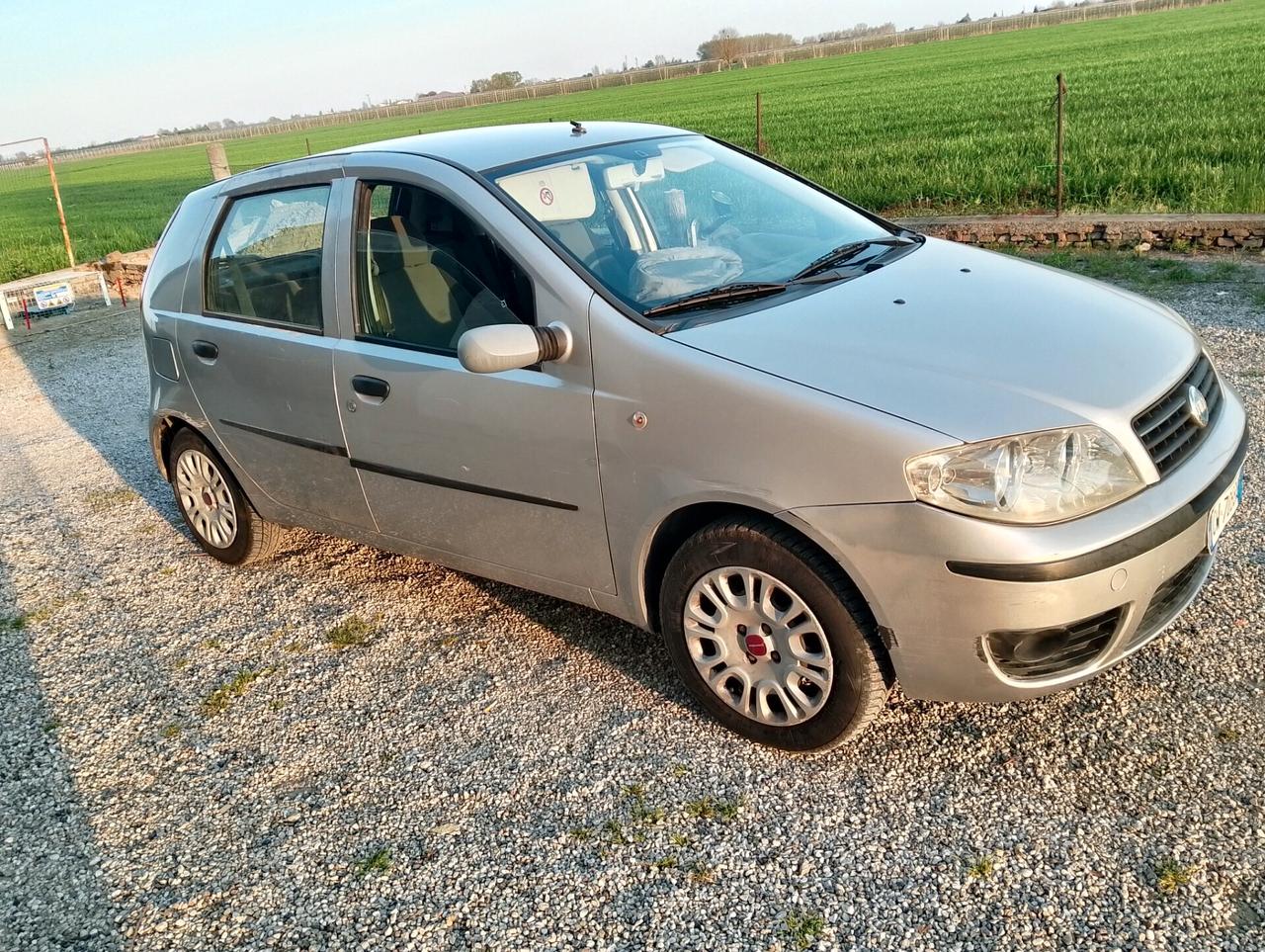 Fiat Punto 1.2 cc benzina 148.000 km unico proprietario perfetta