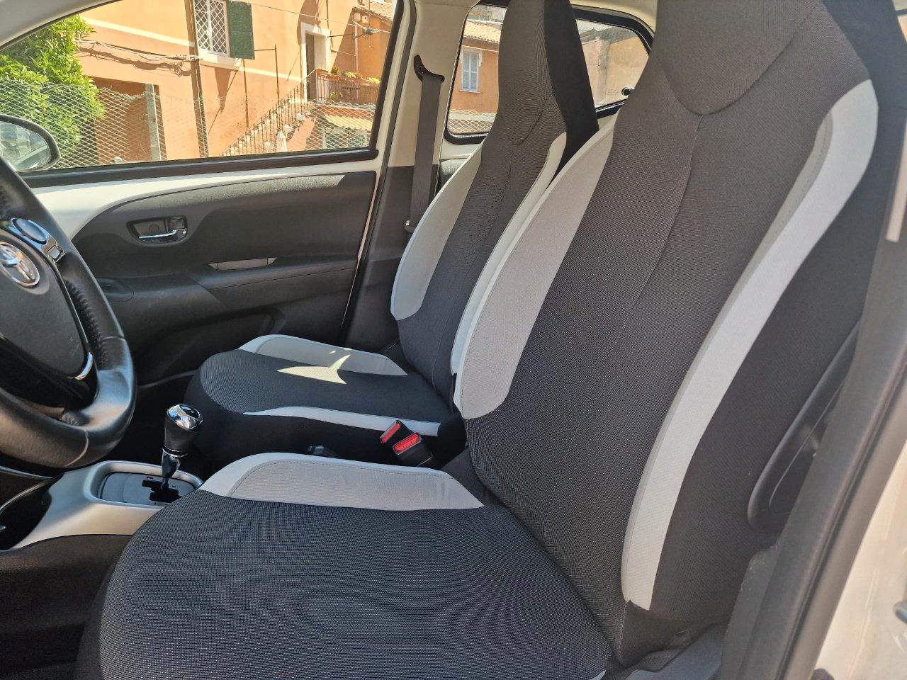 Toyota Aygo 5 Porte Aygo 5p 1.0 x-cite m-mt