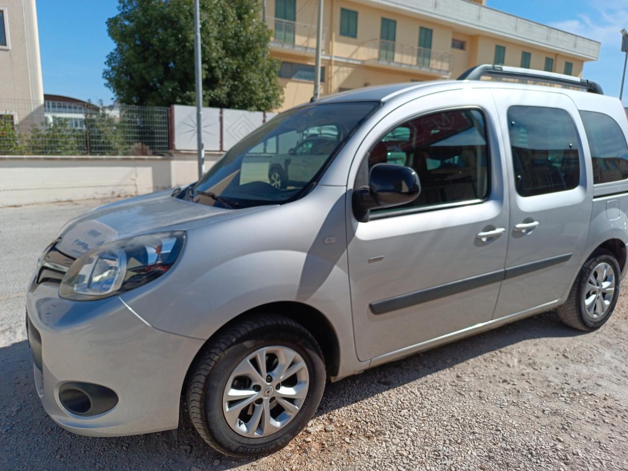 Renault Kangoo dCi 8V 95CV 5 porte posti Limited