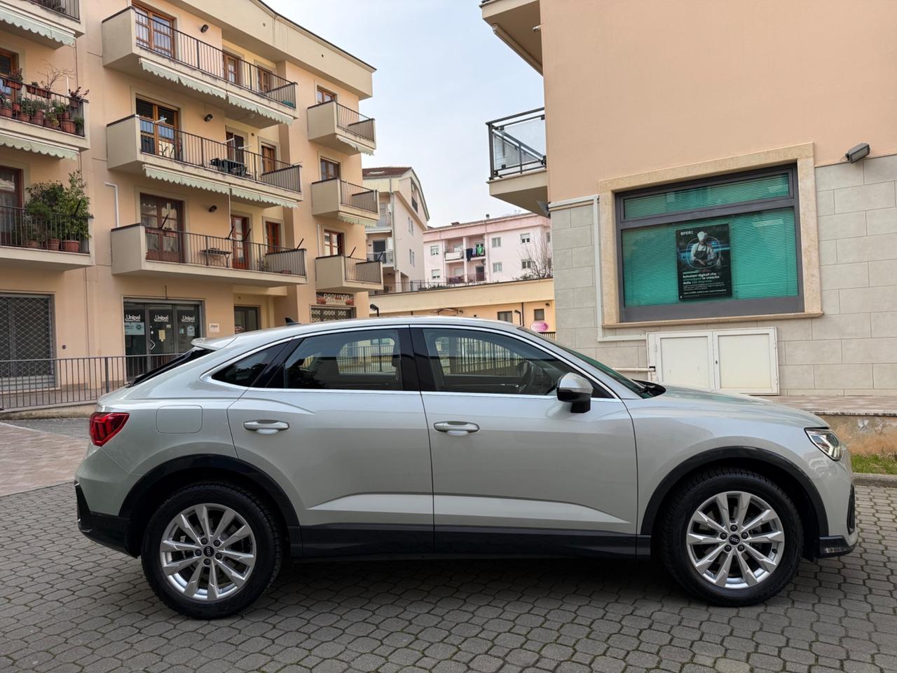 Audi Q3 SPB 35 TDI S tronic Business Plus