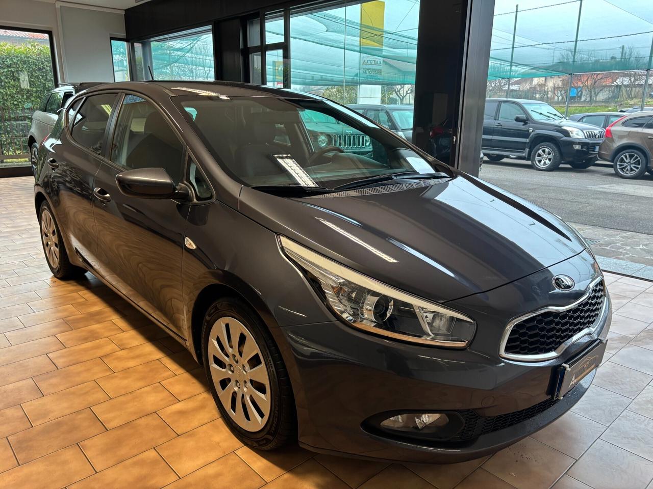 Kia Ceed / cee'd 1.4 crdi Cool my13*PER NEOPATENTATI