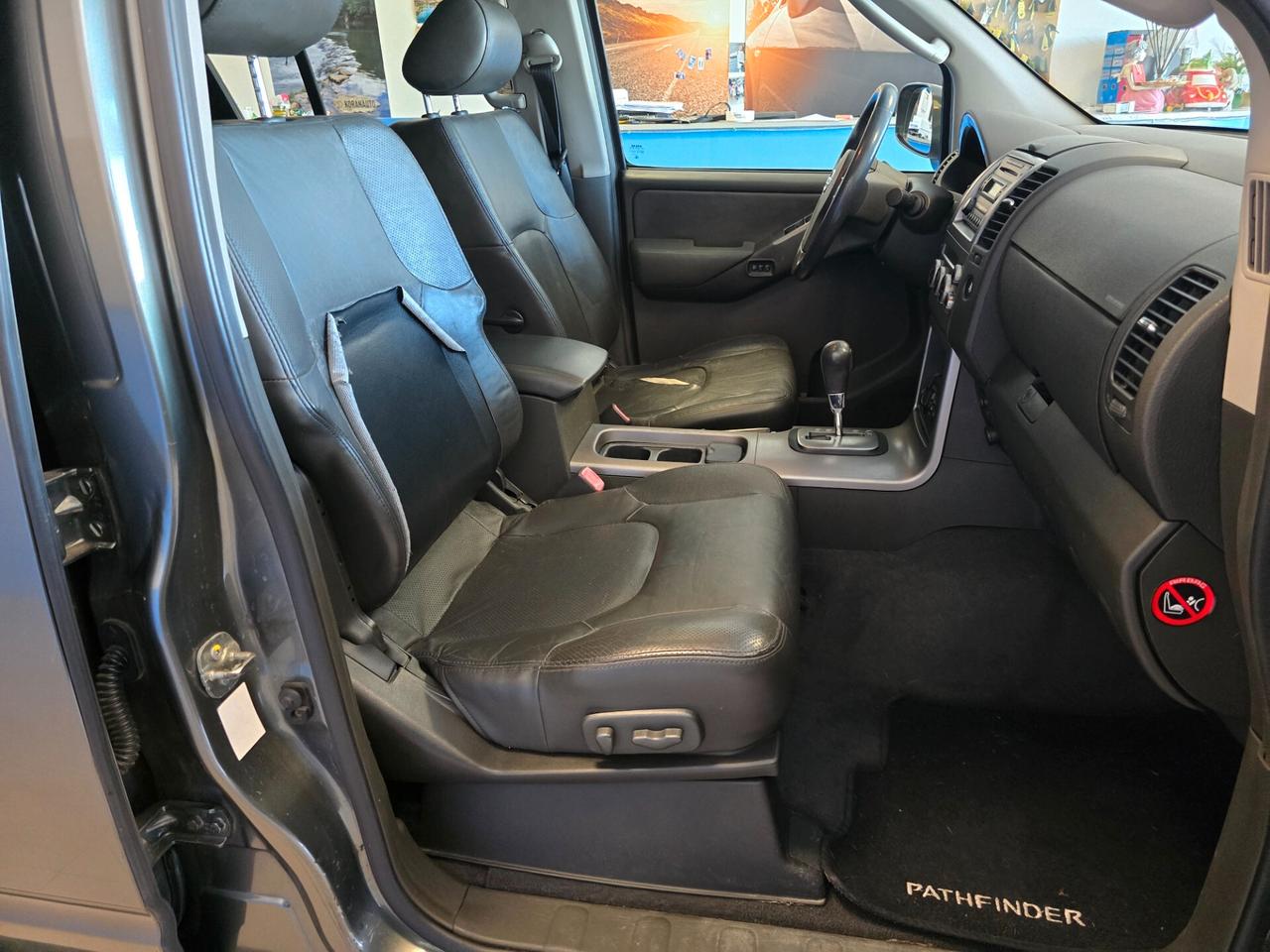 Nissan Pathfinder 2.5 dCi LE