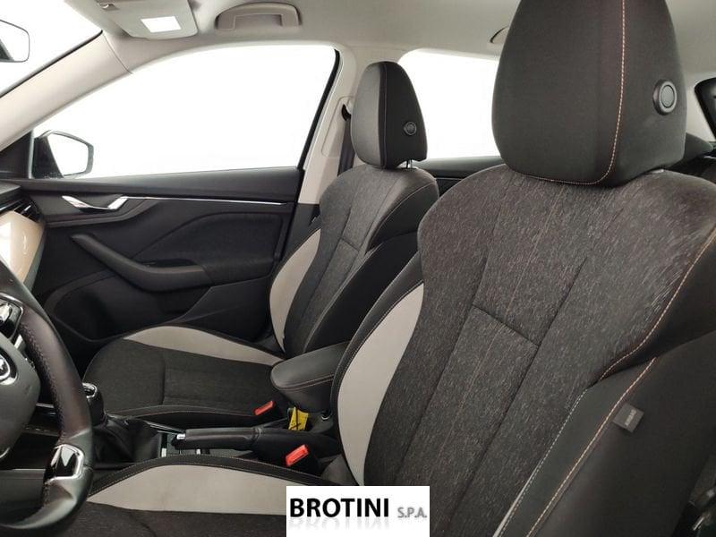 Škoda Kamiq 1.0 TSI 95cv BLACK DOTS
