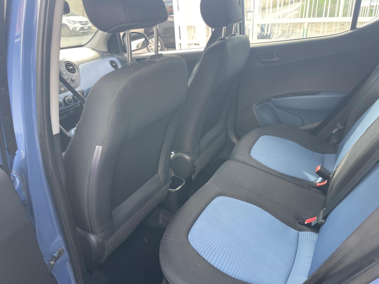 Hyundai i10 1.0 MPI Login FULL OPTIONAL