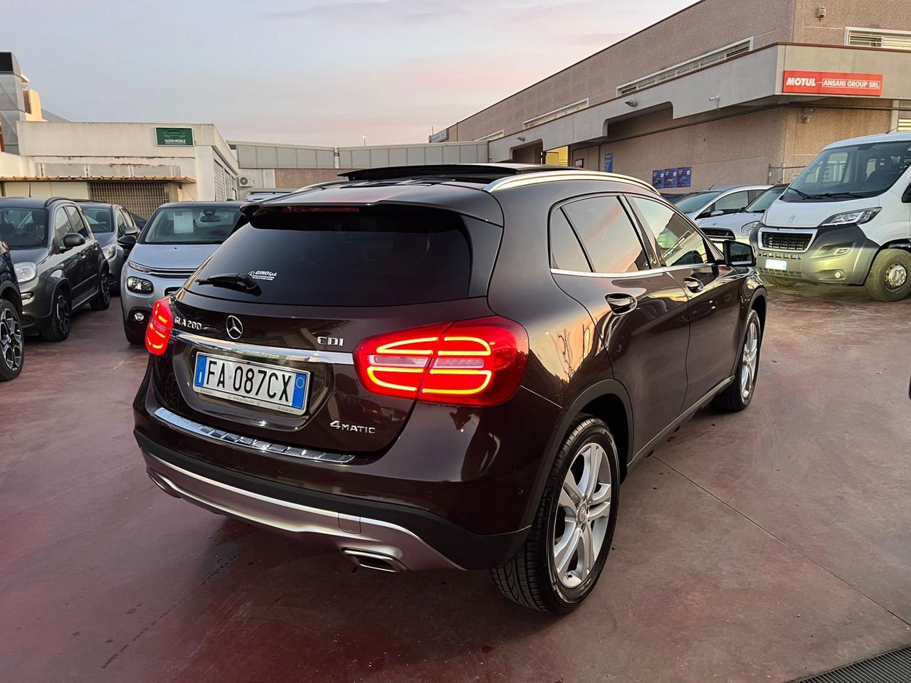 Mercedes-benz GLA 200 CDI Automatic 4Matic Sport