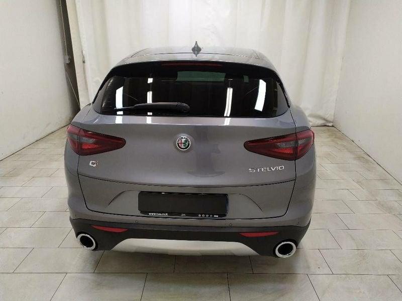 Alfa Romeo Stelvio 2.0 t First Edition Q4 280cv auto