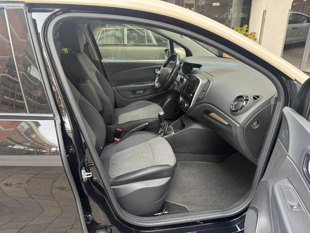 RENAULT Captur dCi 8V 90CV S&S Sport Edition2